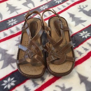 🌸 Coral Bay Brown Sandals